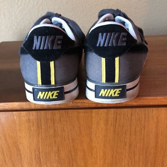 Nike Classic Canvas shoes Men’s 8 Very sweet! - Picture 3 of 8